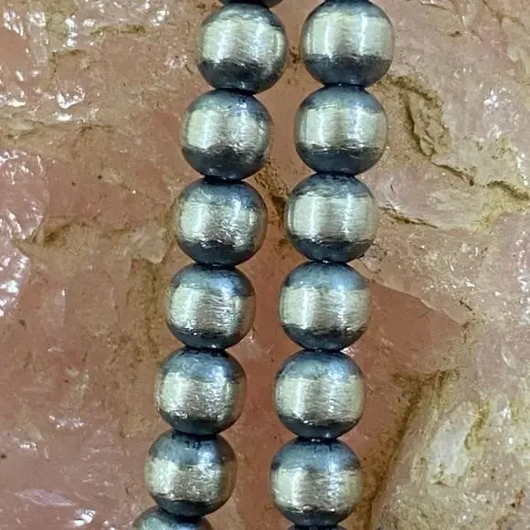 Navajo Pearl Beads 4 mm Sterling Silver Necklace Length 24" For Women - Picture 6 of 10